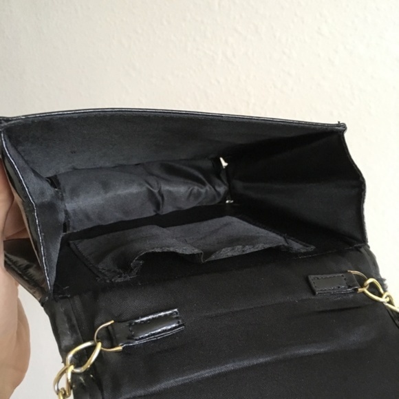 Vintage Tuxedo Bow Small Crossbody - Picture 5 of 8